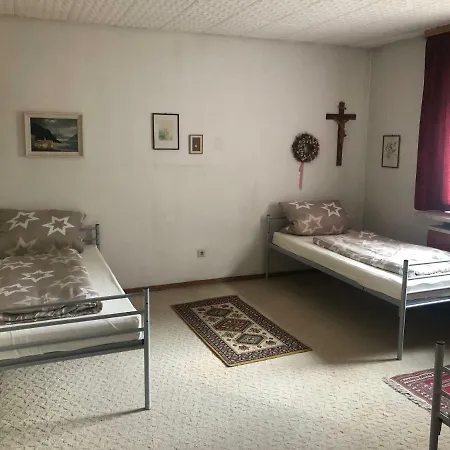 A8 Zimmer- Und Wohnungsvermietung Jettingen-Scheppach